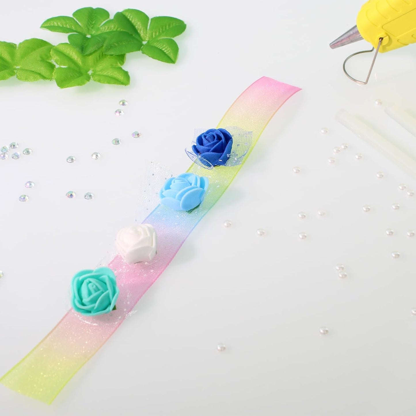 500 Pcs 0.6 Inch Mini Artificial Flowers Head Bulk 5 in 1 Set Faux Foam Fake Small Rose Tiny Baby Flores Bouquet Wreath Gift Hair Clip Home Decoration DIY Craft (Sky Blue)