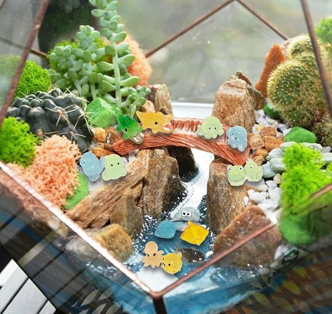 75 Pcs Luminous Mini Resin Animals Mini Animal Figurines Glow in The Dark Perfect for Garden Miniatures Garden Micro Landscape Aquarium Potted Decoration Décor