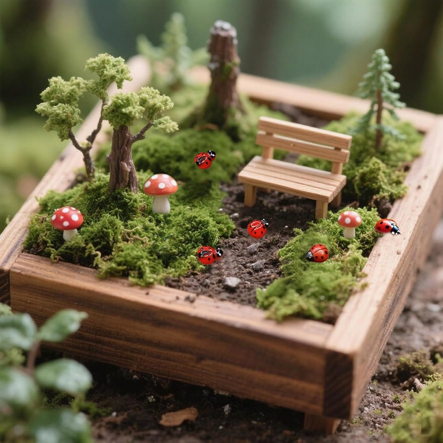 150PCS Mini Luminous Ladybug Miniature Figurines,Glow in Dark Resin Animals Ladybug Figures Fairy Garden Decor,for DIY Craft Cloth Cake Topperr and Creative Play