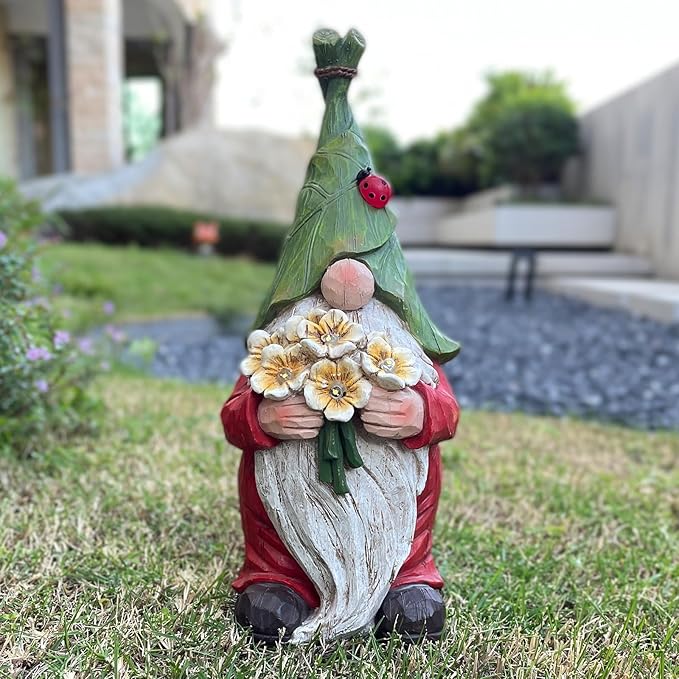 Garden Gnome Statue Outdoor Decor, Solar Garden Gnome Figurine Light, Resin Garden Statues Sculpture for Patio Yard Lawn Outdoor Garden Decorations